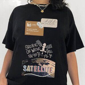 Harry Styles Harrys House Album Satellite Song Graphic Vintage Fan T-Shirt 92